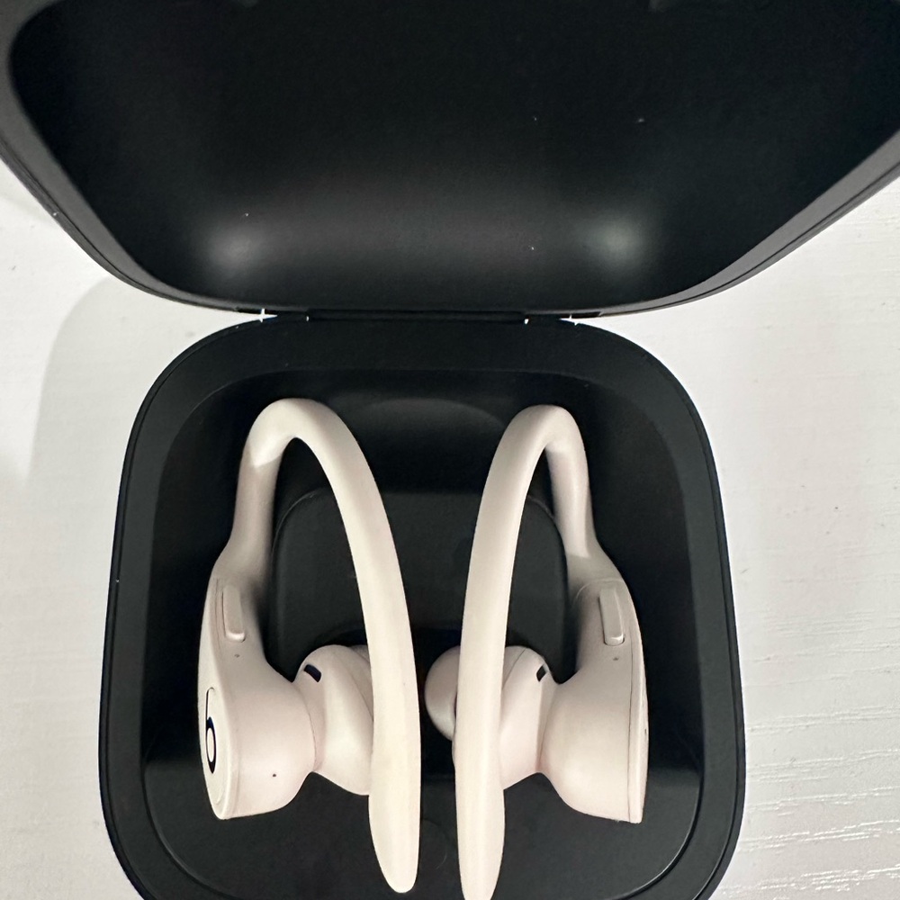 Beats by Dre Earbud Headphones - Cream